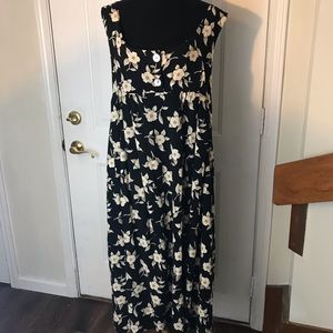 3/$40 Ronni Nicole Size 3x Dress!